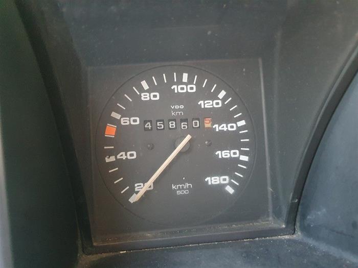 AutoVega - VOLKSWAGEN T3 | ID 14661