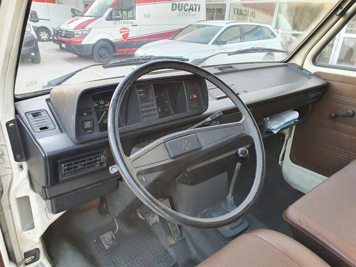 AutoVega - VOLKSWAGEN Transporter | ID 14797