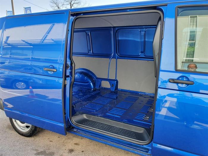 AutoVega - VOLKSWAGEN T6 | ID 24736