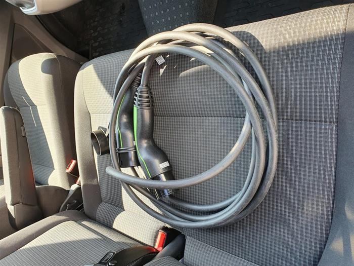 AutoVega - VOLKSWAGEN T6 | ID 24736
