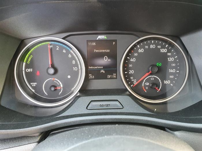AutoVega - VOLKSWAGEN T6 | ID 24736