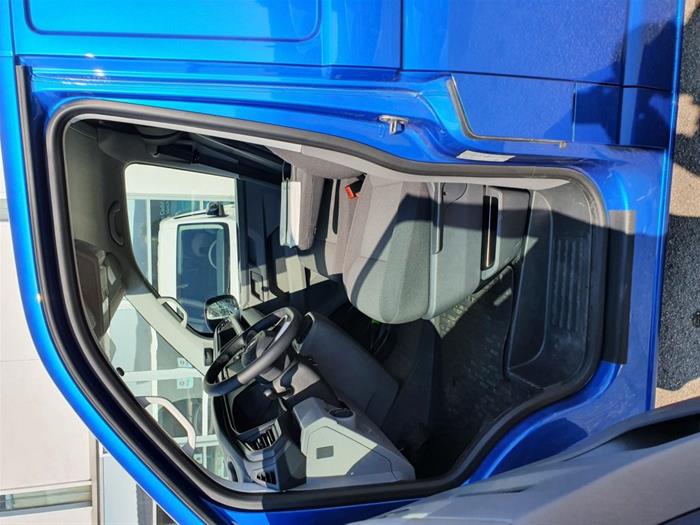 AutoVega - VOLKSWAGEN T6 | ID 24736