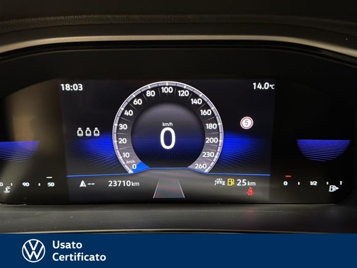 AutoVega - VOLKSWAGEN T-Roc | ID 28653