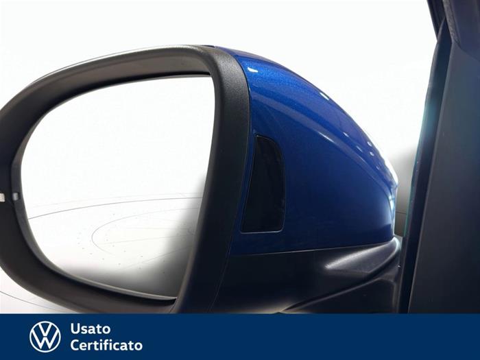 AutoVega - VOLKSWAGEN T-Roc | ID 28653