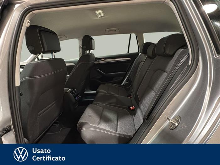 AutoVega - VOLKSWAGEN Passat Variant | ID 30458