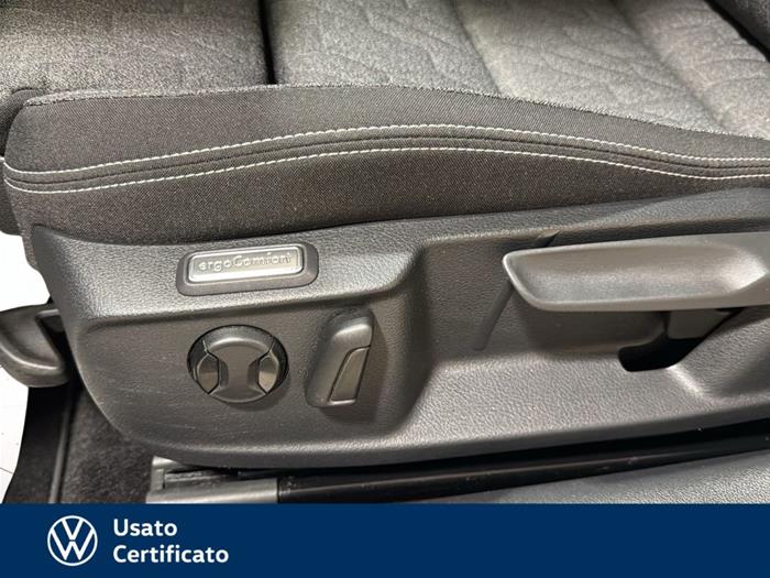 AutoVega - VOLKSWAGEN Passat Variant | ID 30458