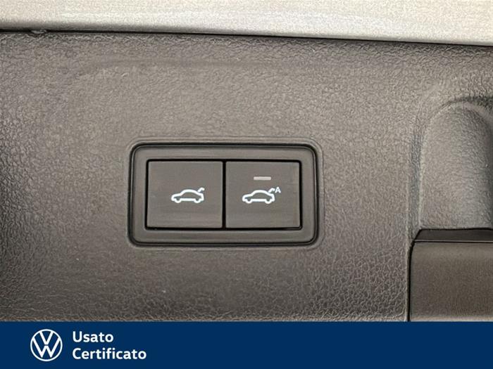 AutoVega - VOLKSWAGEN Passat Variant | ID 30458