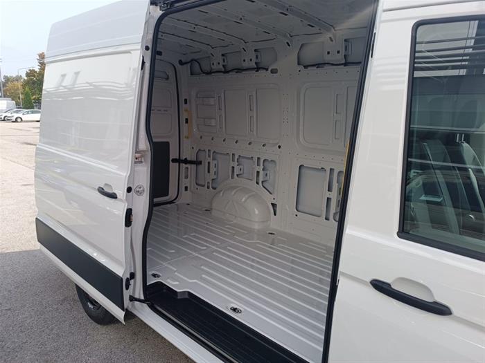 AutoVega - VOLKSWAGEN Crafter | ID 31472