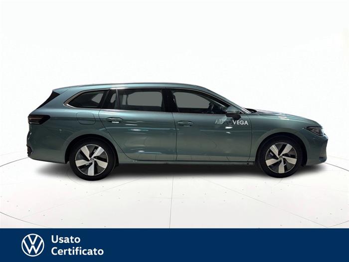 AutoVega - VOLKSWAGEN Passat | ID 32011