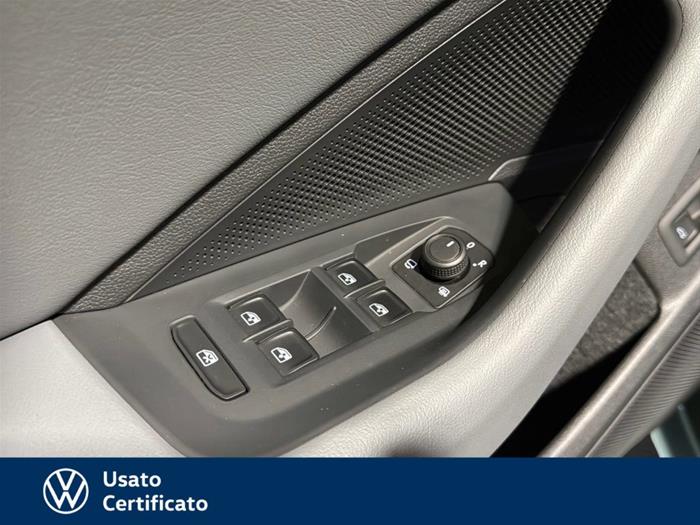 AutoVega - VOLKSWAGEN Passat | ID 32011
