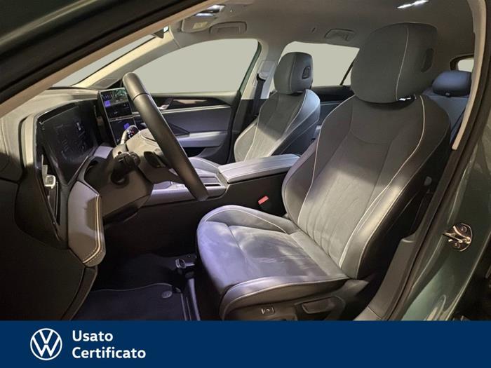 AutoVega - VOLKSWAGEN Passat | ID 32011