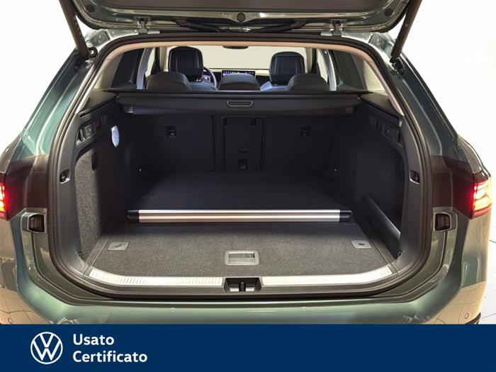 AutoVega - VOLKSWAGEN Passat | ID 32011
