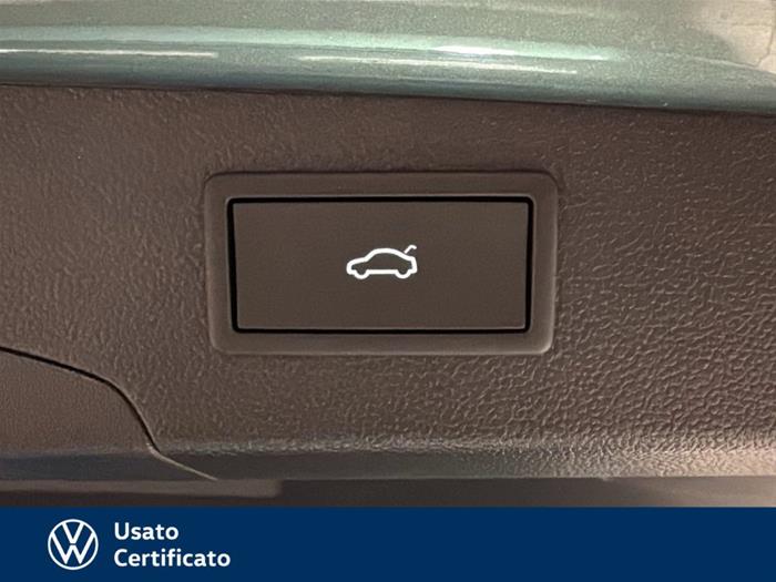 AutoVega - VOLKSWAGEN Passat | ID 32011