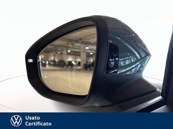 AutoVega - VOLKSWAGEN Passat | ID 32011