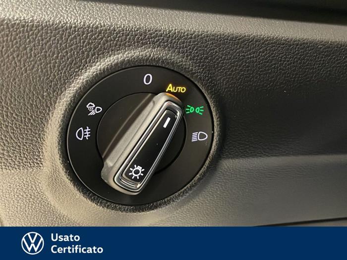 AutoVega - VOLKSWAGEN T-Roc | ID 32600