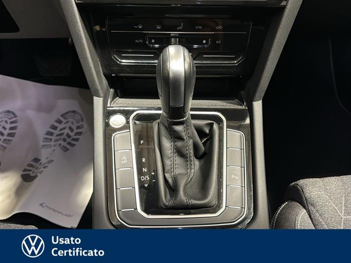 AutoVega - VOLKSWAGEN Passat Variant | ID 32651