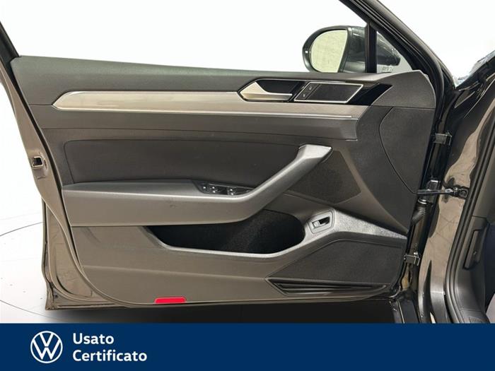 AutoVega - VOLKSWAGEN Passat Variant | ID 32651