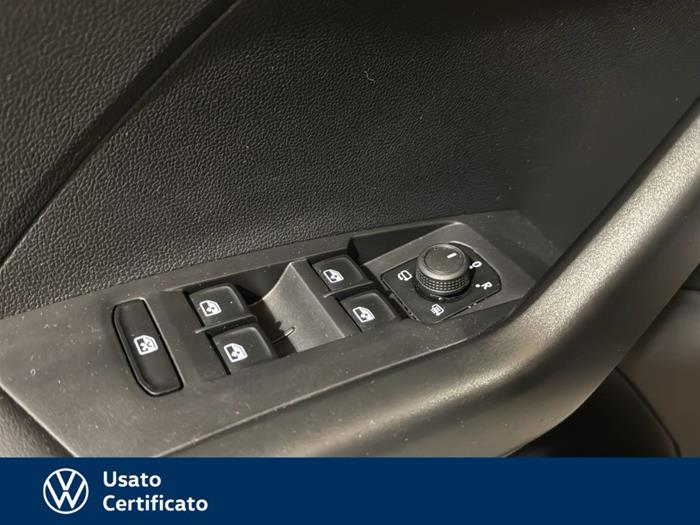 AutoVega - VOLKSWAGEN T-Cross | ID 33083