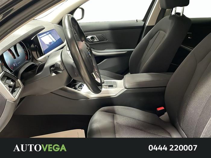 AutoVega - BMW 320 | ID 33791