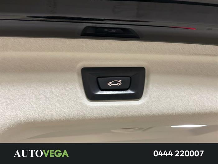 AutoVega - BMW 320 | ID 33791