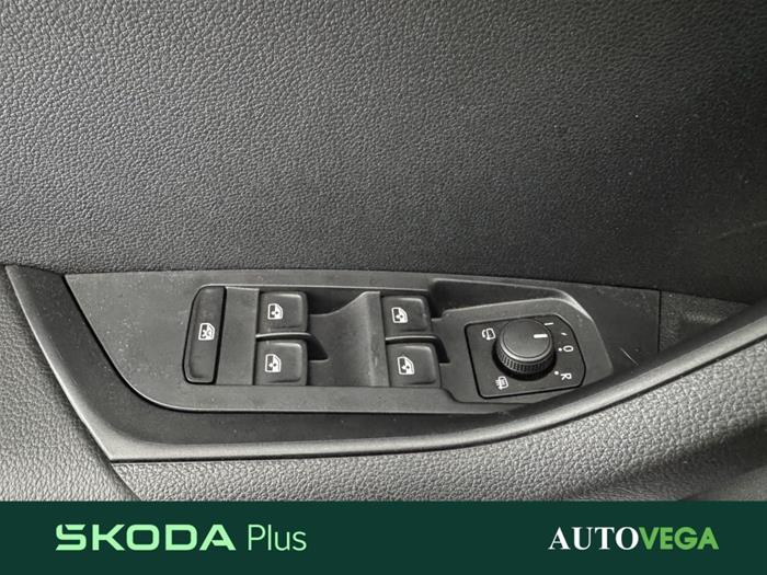 AutoVega - SKODA Karoq | ID 34012