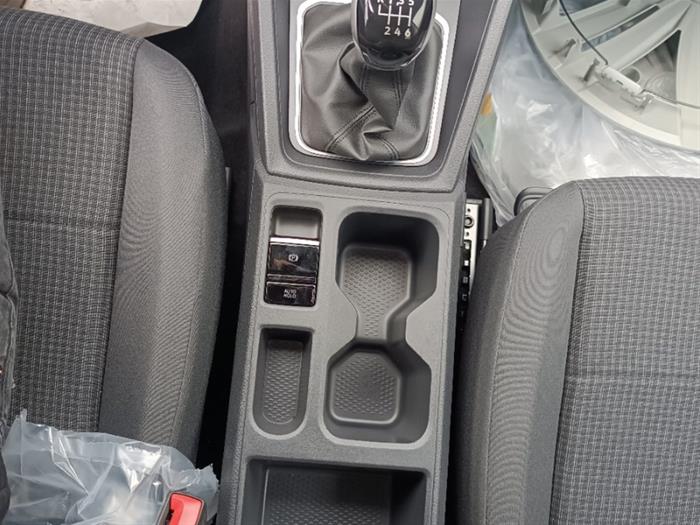 AutoVega - VOLKSWAGEN Caddy | ID 35375