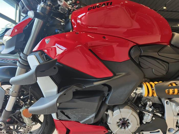 AutoVega - DUCATI Streetfighter | ID 35383