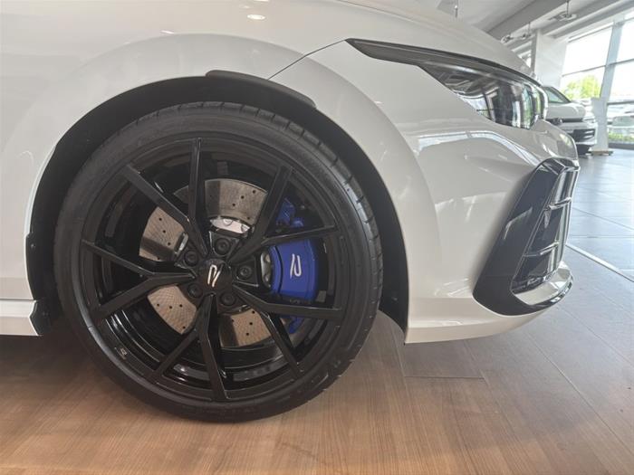 AutoVega - VOLKSWAGEN Golf R | ID 35612