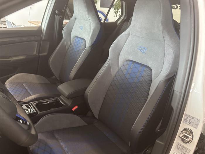 AutoVega - VOLKSWAGEN Golf R | ID 35612