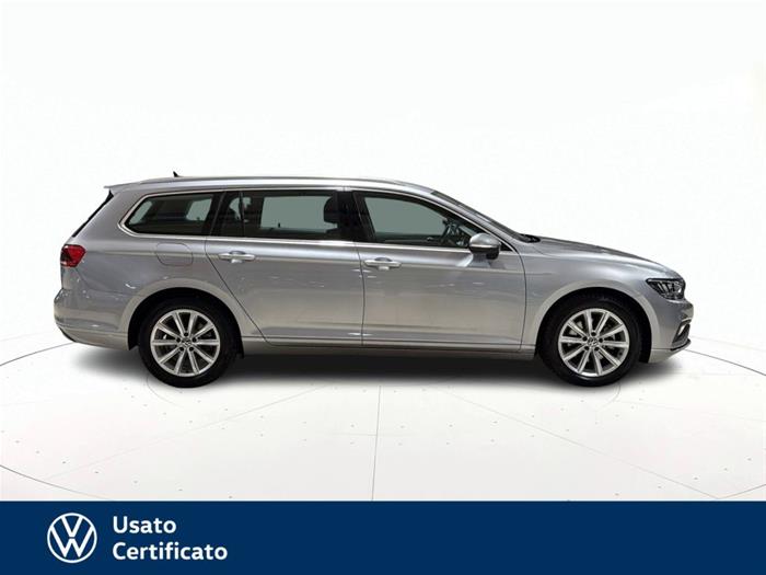 AutoVega - VOLKSWAGEN Passat Variant | ID 35800