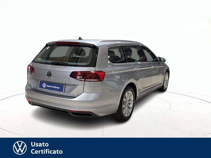 AutoVega - VOLKSWAGEN Passat Variant | ID 35800