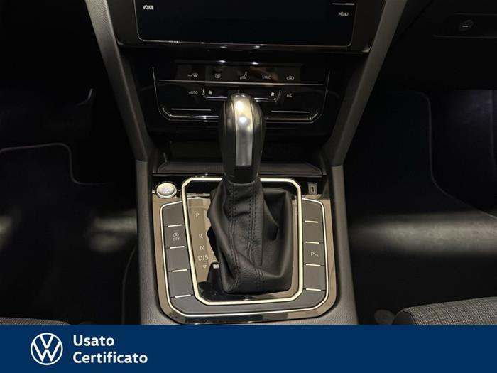 AutoVega - VOLKSWAGEN Passat Variant | ID 35800