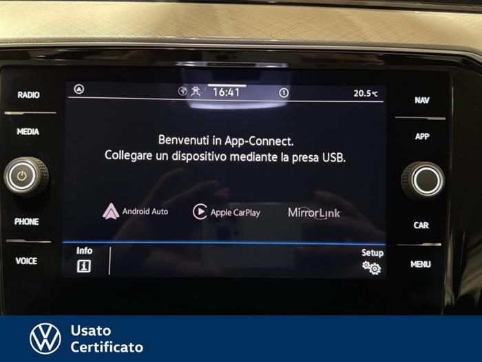 AutoVega - VOLKSWAGEN Passat Variant | ID 35800