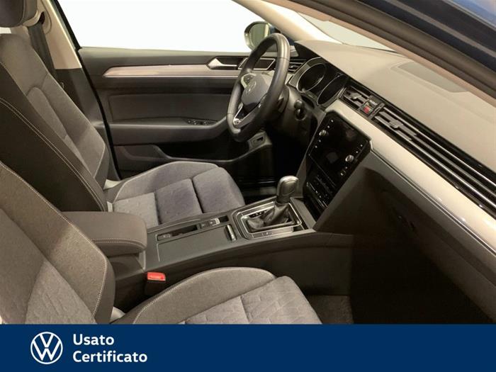 AutoVega - VOLKSWAGEN Passat Variant | ID 35862