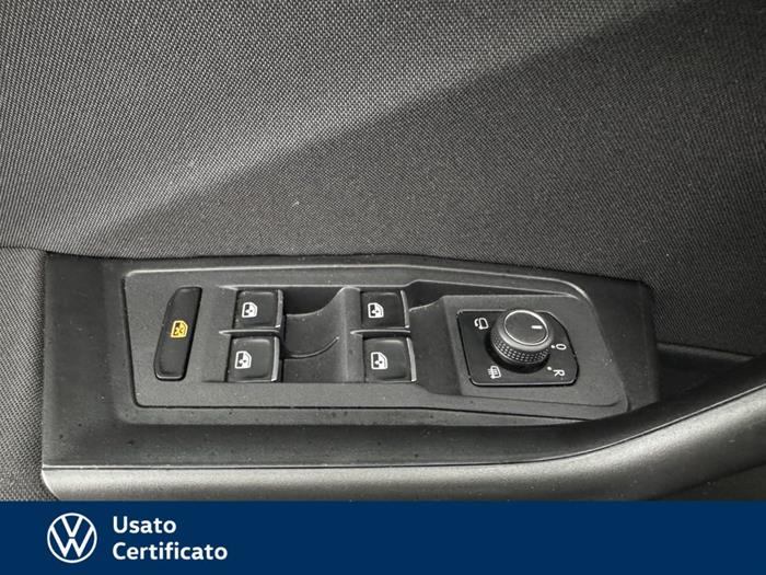 AutoVega - VOLKSWAGEN T-Roc | ID 35951