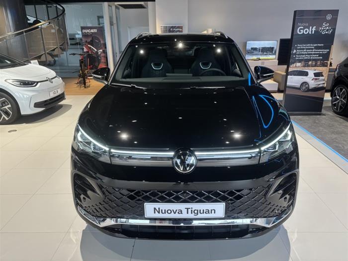 AutoVega - VOLKSWAGEN Tiguan | ID 35996