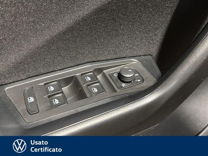 AutoVega - VOLKSWAGEN T-Roc | ID 36050