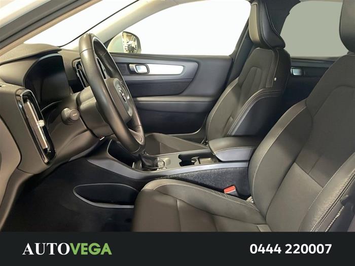 AutoVega - VOLVO XC40 | ID 36123