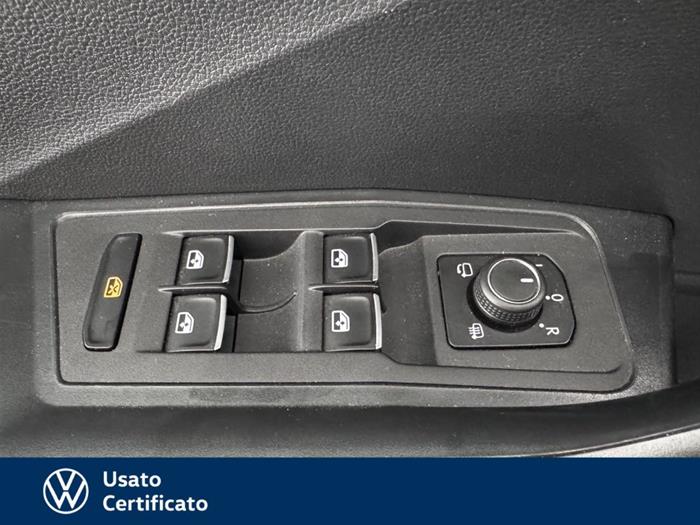 AutoVega - VOLKSWAGEN T-Roc | ID 36183