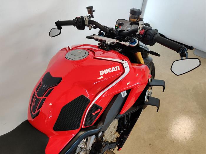 AutoVega - DUCATI Streetfighter | ID 36202