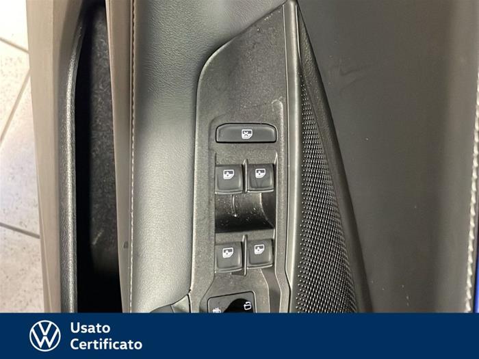 AutoVega - VOLKSWAGEN Tiguan | ID 36279