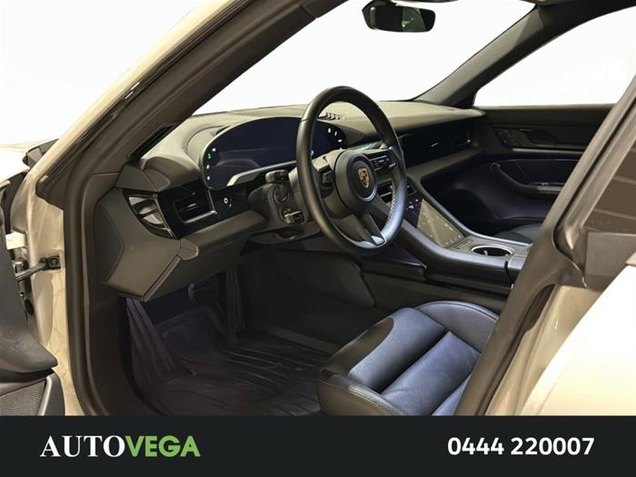 AutoVega - PORSCHE Taycan | ID 36281
