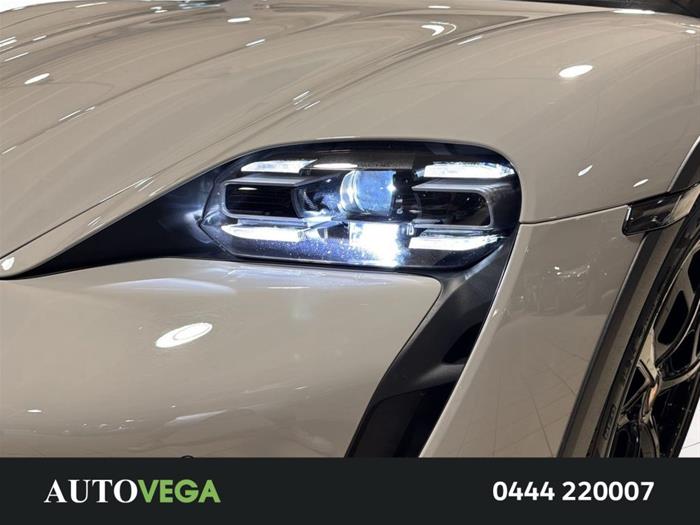 AutoVega - PORSCHE Taycan | ID 36281