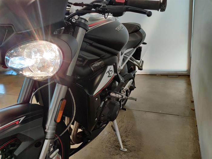 AutoVega - TRIUMPH Street Triple 765 | ID 36399