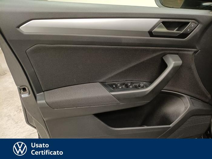 AutoVega - VOLKSWAGEN T-Roc | ID 29723