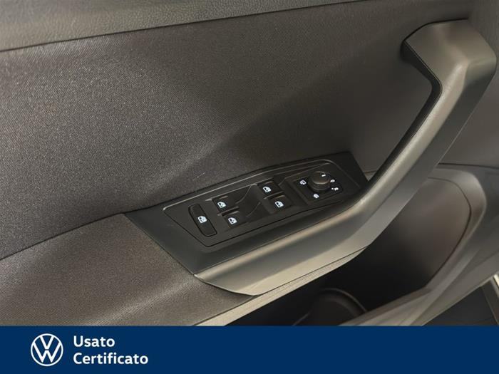 AutoVega - VOLKSWAGEN T-Roc | ID 32198