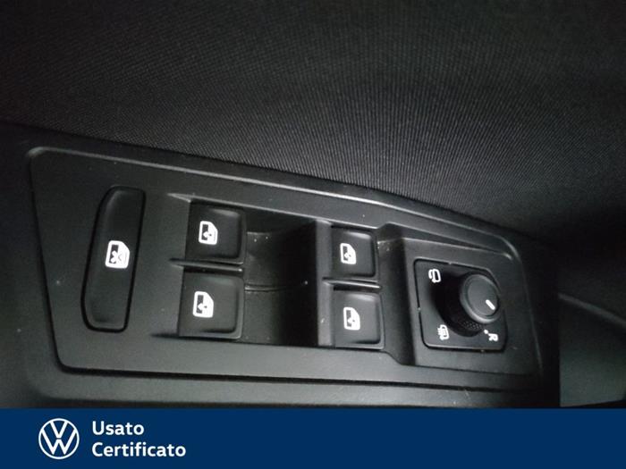 AutoVega - VOLKSWAGEN T-Roc | ID 34283