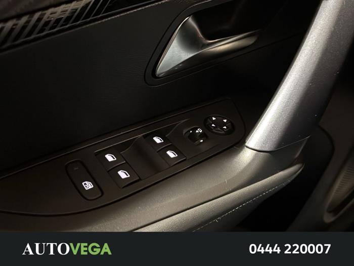 AutoVega - PEUGEOT 2008 | ID 34310