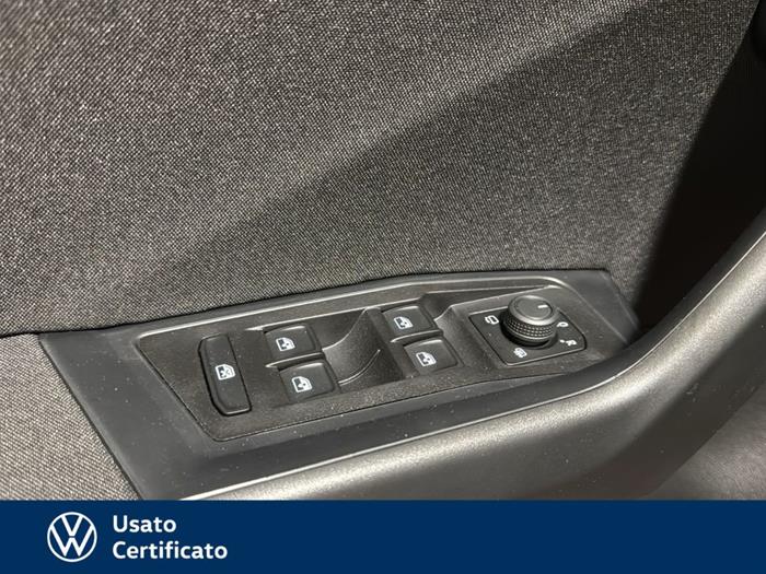 AutoVega - VOLKSWAGEN T-Roc | ID 34960