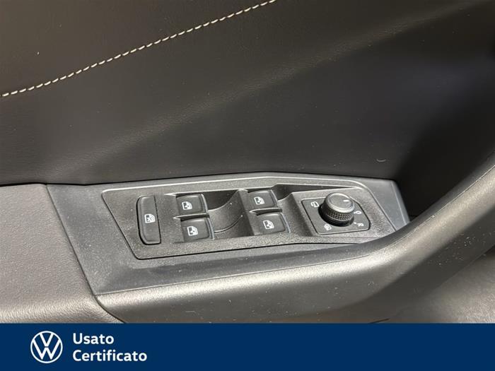 AutoVega - VOLKSWAGEN T-Roc | ID 34962